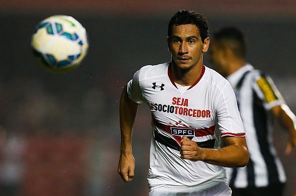 Sao Paulo v Santos - Brasileirao Series A 2015